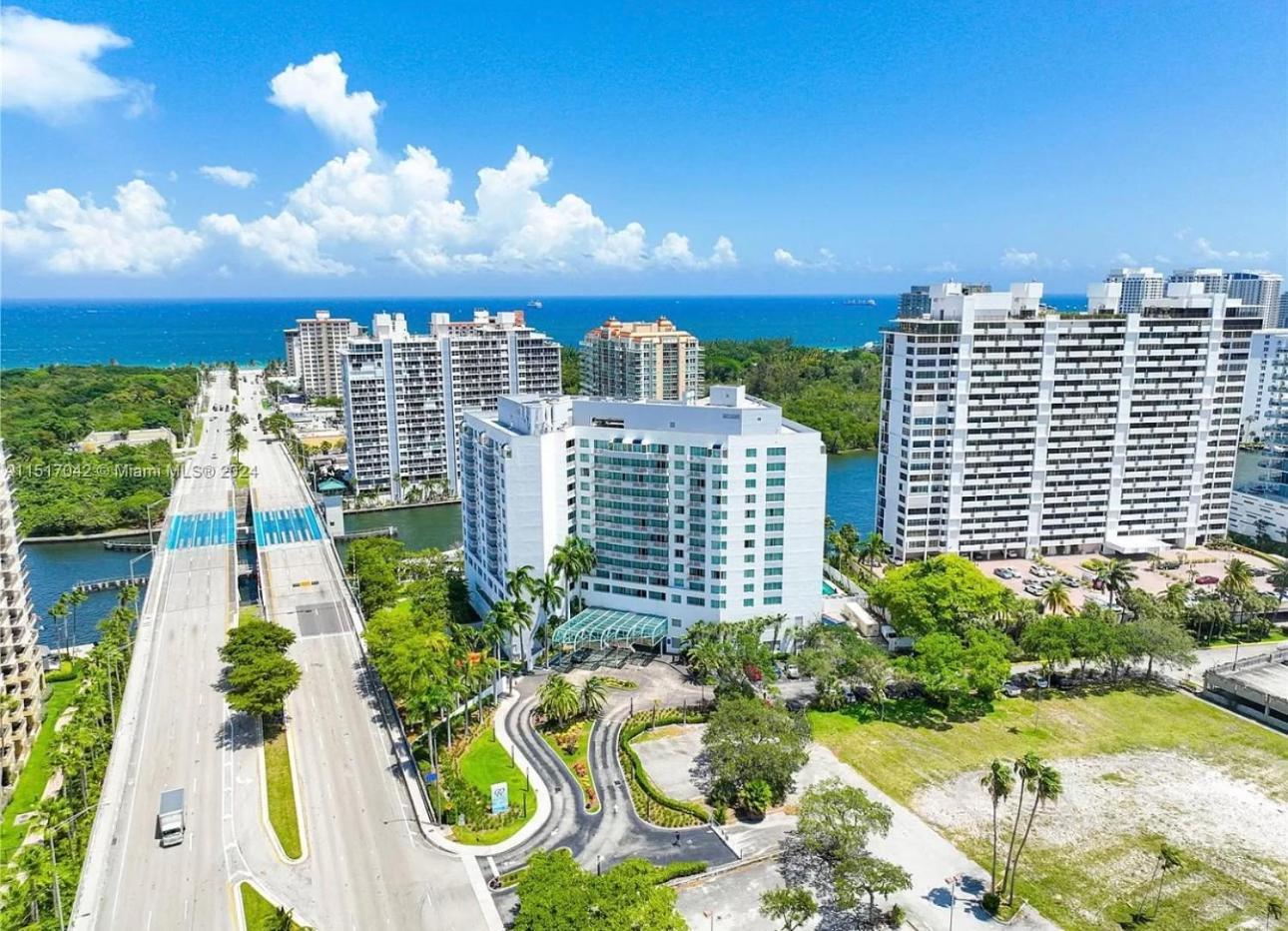 Galleryone Doubletree Hilton Gc Turtle Cove Fort Lauderdale Eksteriør bilde